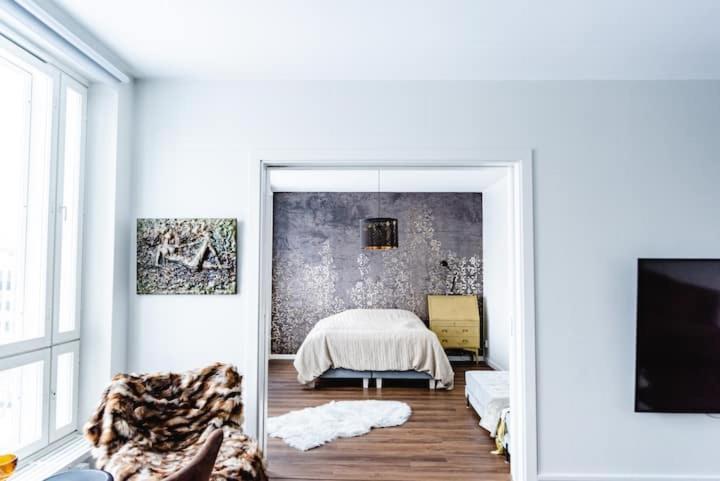Appartamento 90m2 On Pedestrian Street On Floor, Penthouse Suite, Great View! Incl Linen And *